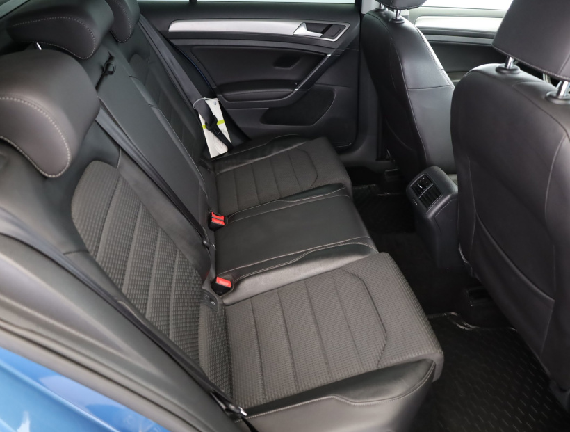 Volkswagen Golf, 2014