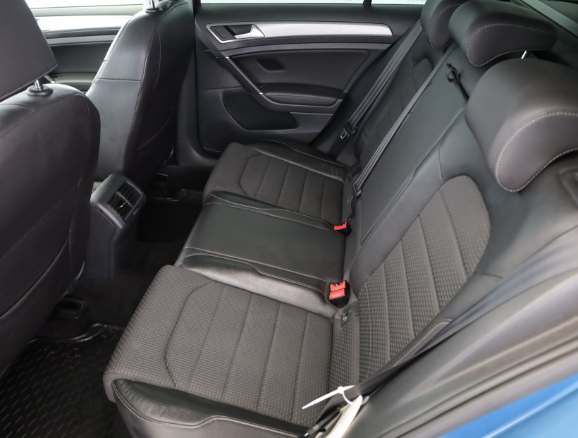 Volkswagen Golf, 2014