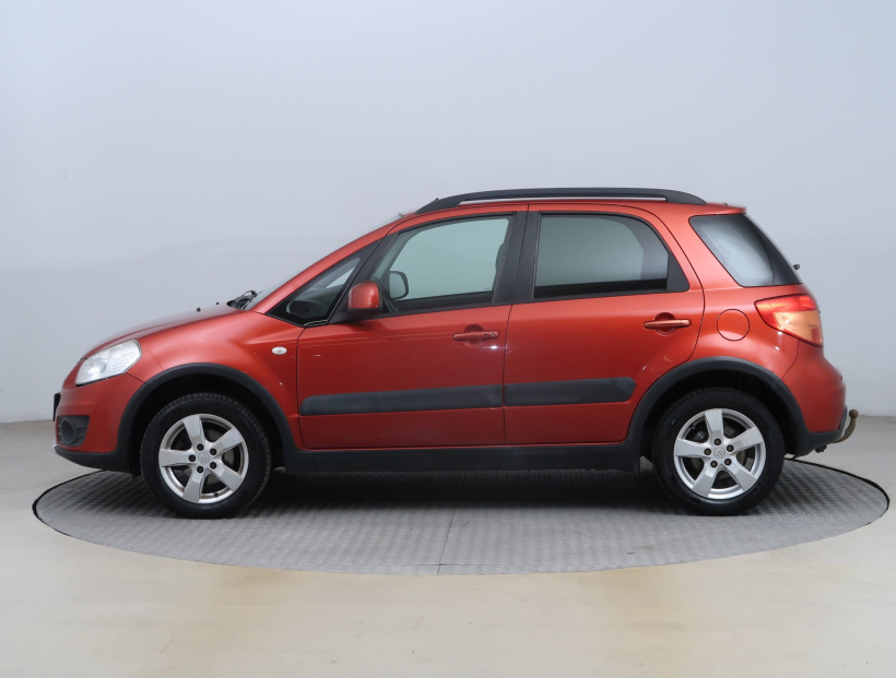 Suzuki SX4, 2010