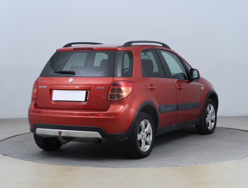 Suzuki SX4, 2010