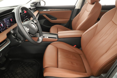 Škoda Superb - 2024