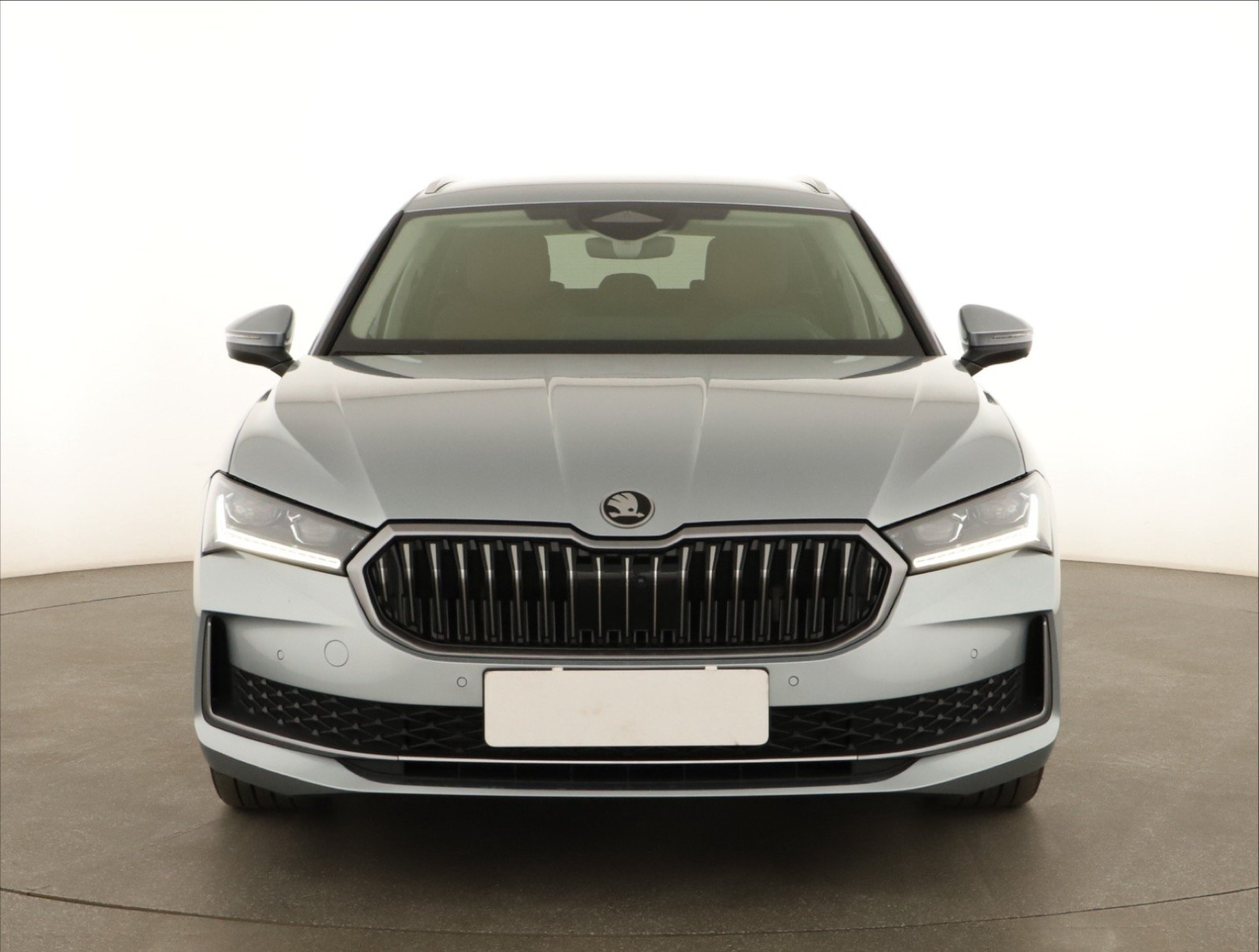 Škoda Superb - 2024