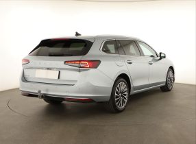 Škoda Superb - 2024