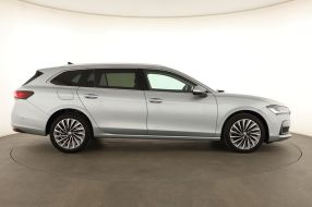 Škoda Superb - 2024