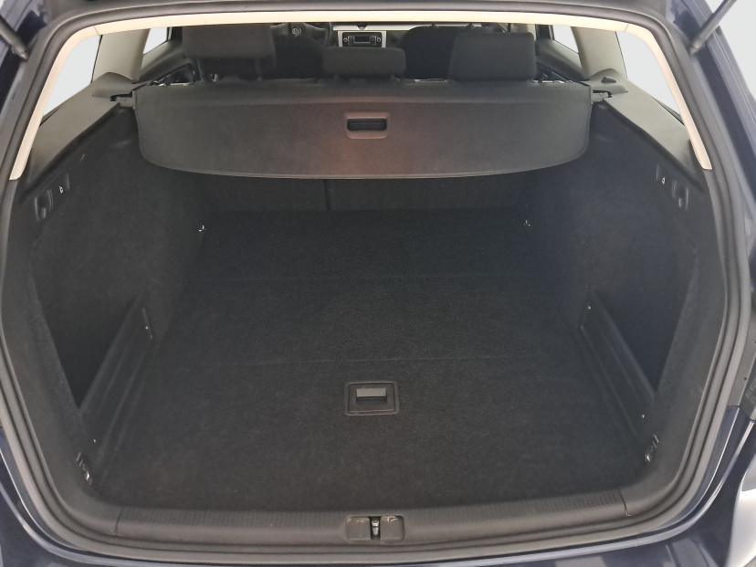 Volkswagen Passat, 2012
