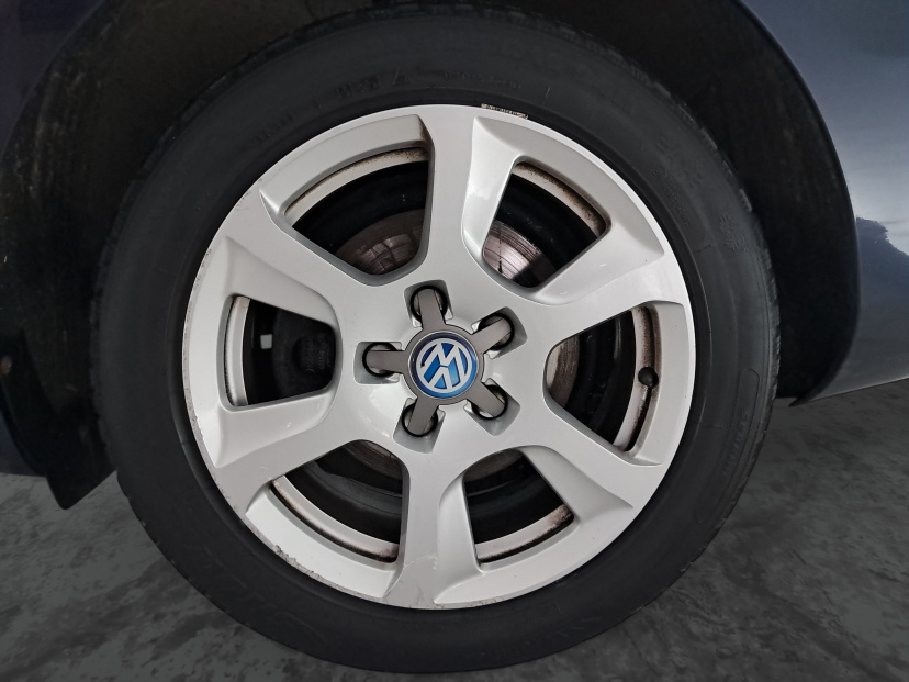 Volkswagen Passat, 2012