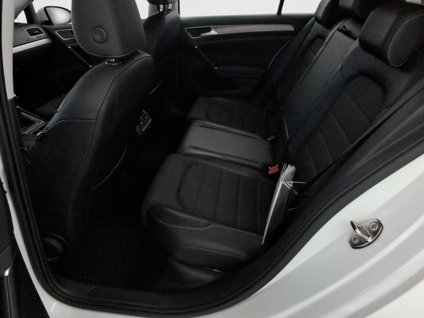 Volkswagen Golf, 2016