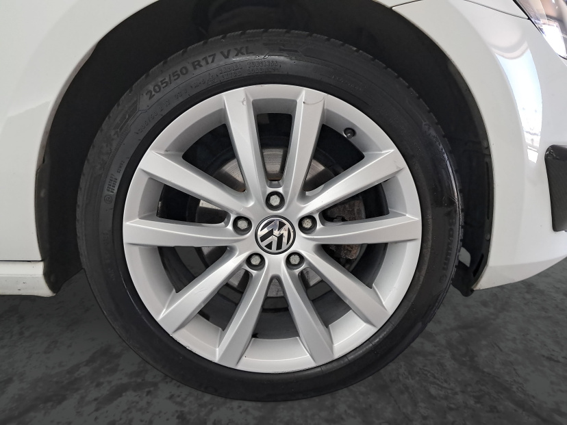Volkswagen Golf, 2016