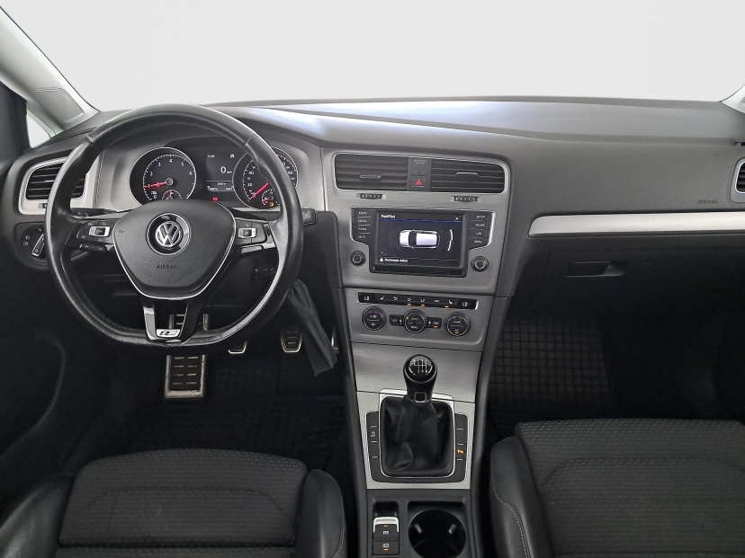 Volkswagen Golf, 2016