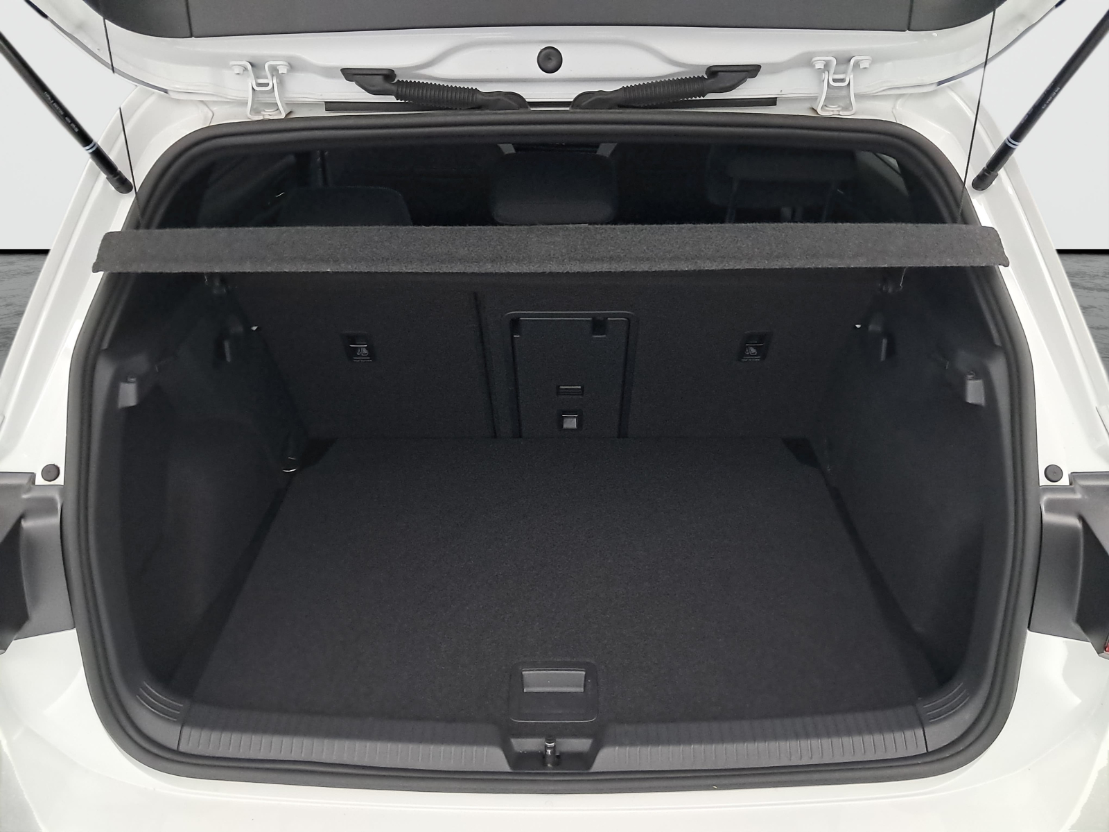 Volkswagen Golf - 2024
