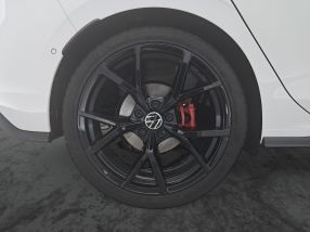 Volkswagen Golf - 2024