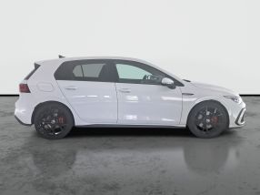 Volkswagen Golf - 2024