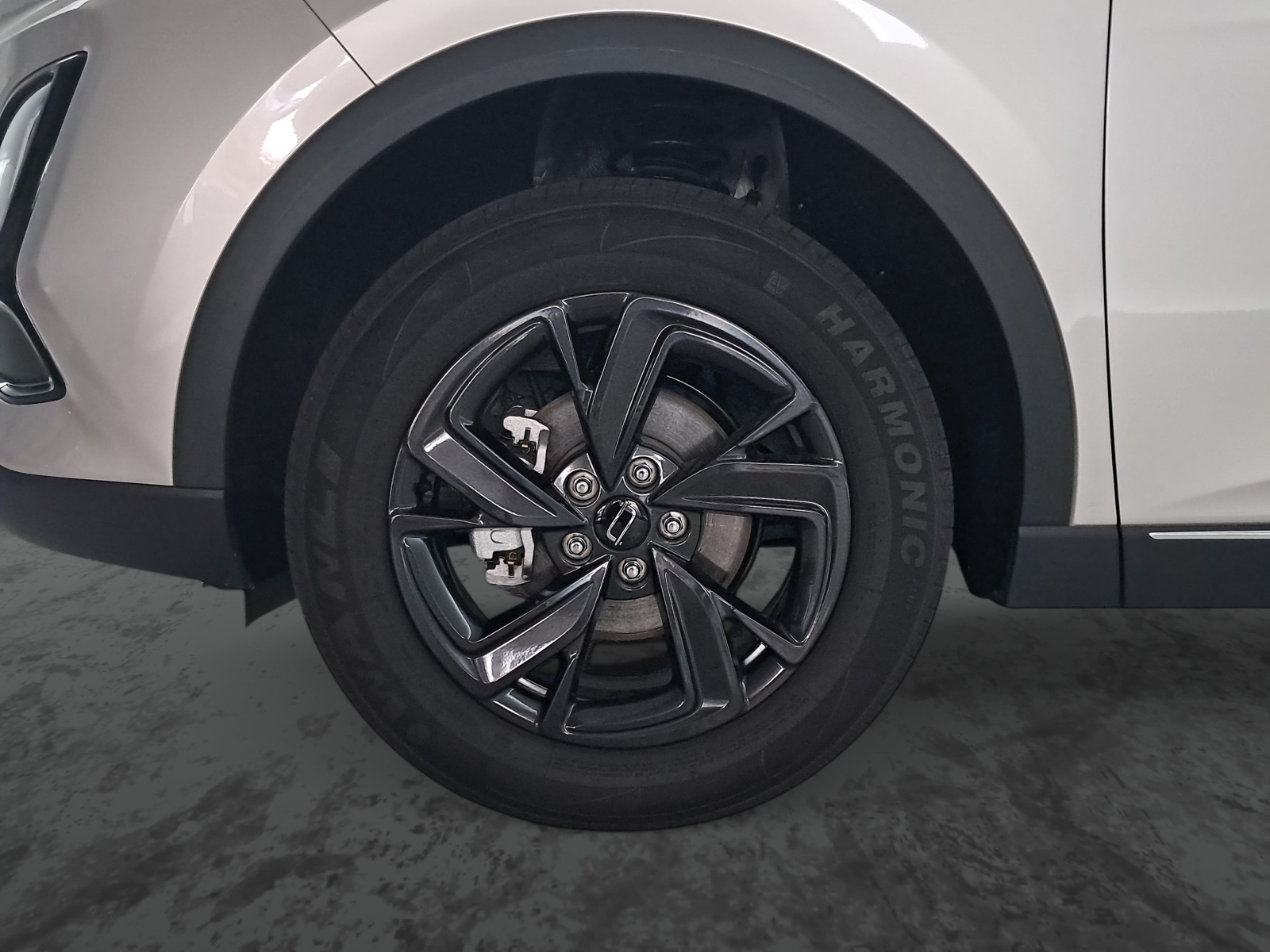 Bestune T90 - 2026
