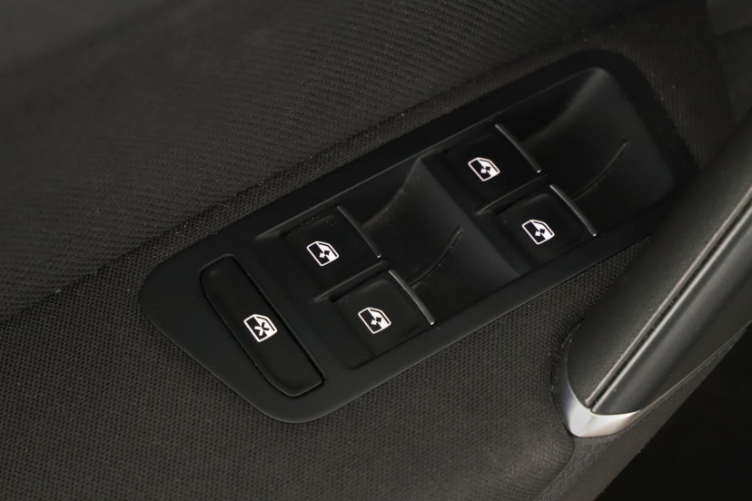 Volkswagen Golf, 2020