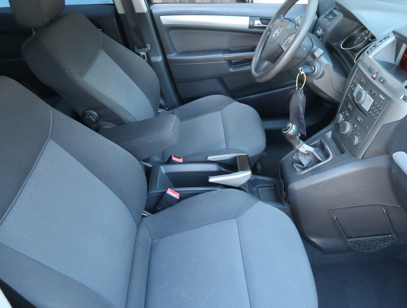 Opel Zafira, 2006