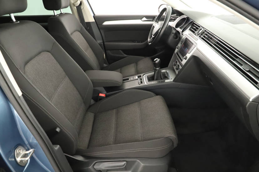 Volkswagen Passat, 2015