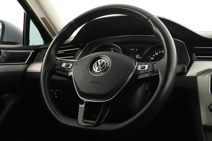Volkswagen Passat, 2015