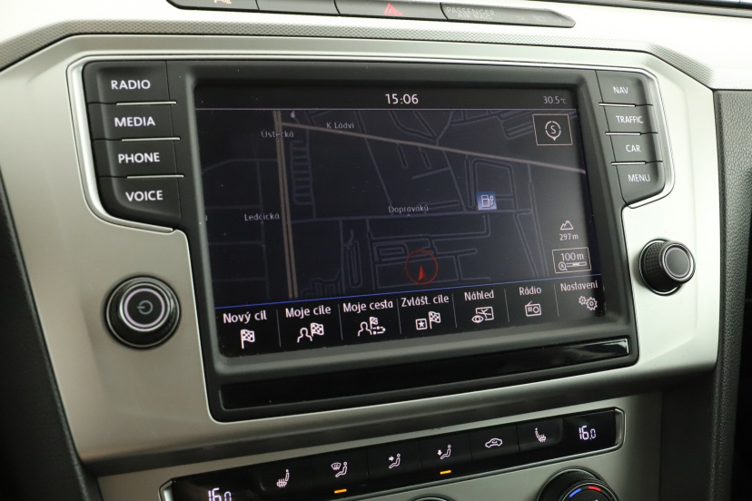 Volkswagen Passat, 2015