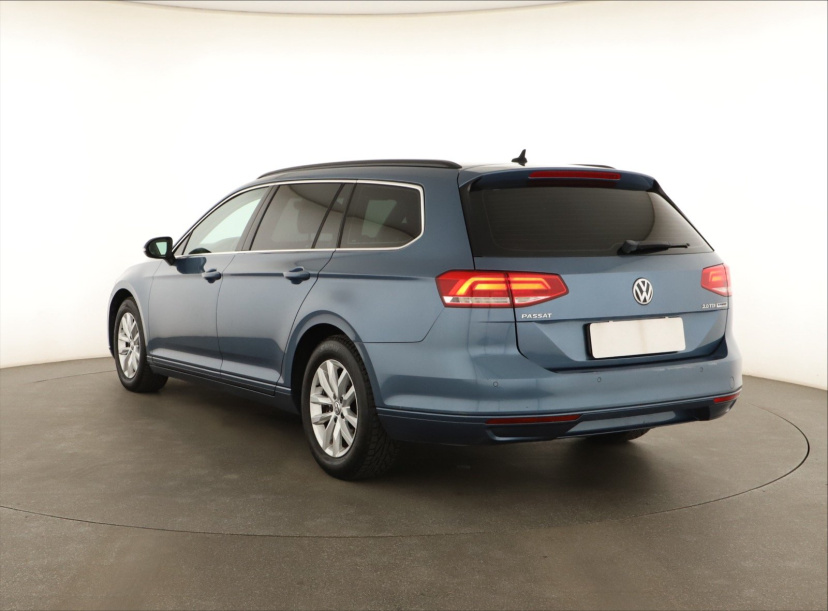 Volkswagen Passat, 2015