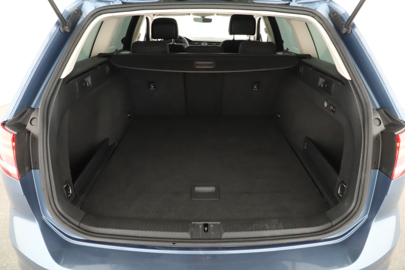 Volkswagen Passat, 2015