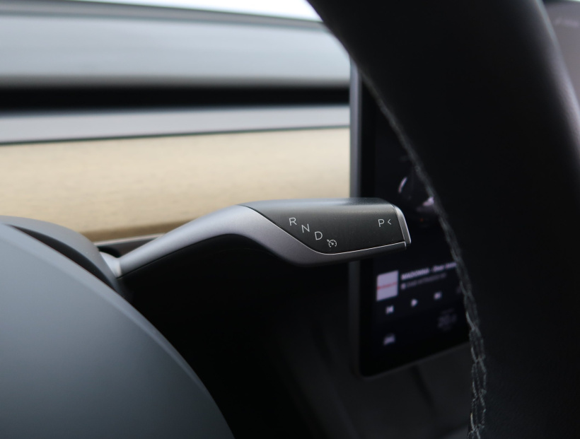 Tesla Model Y, 2022