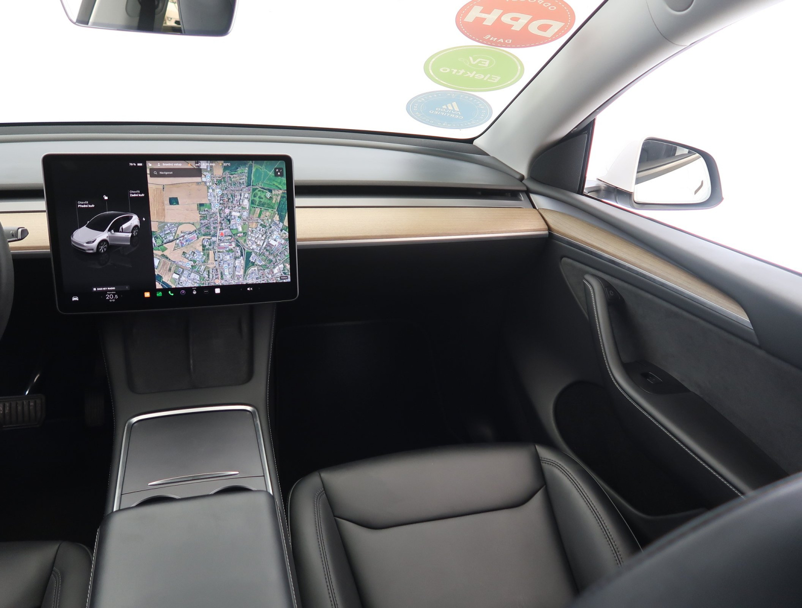 Tesla Model Y Long Range AWD – fotografie 11