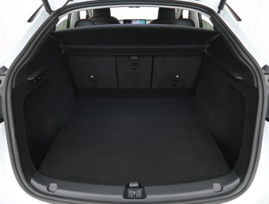 Tesla Model Y - 2023