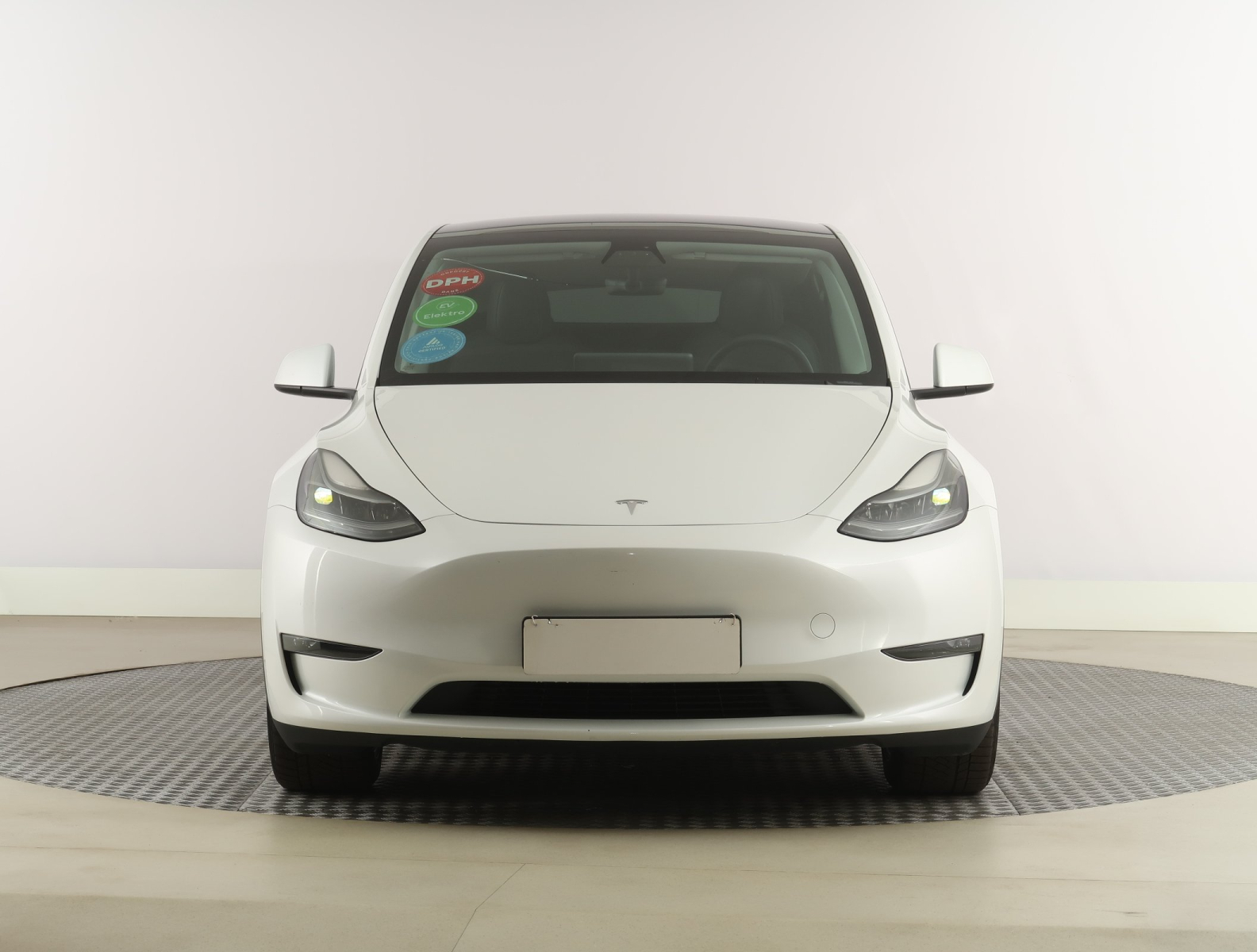 Tesla Model Y - 2023
