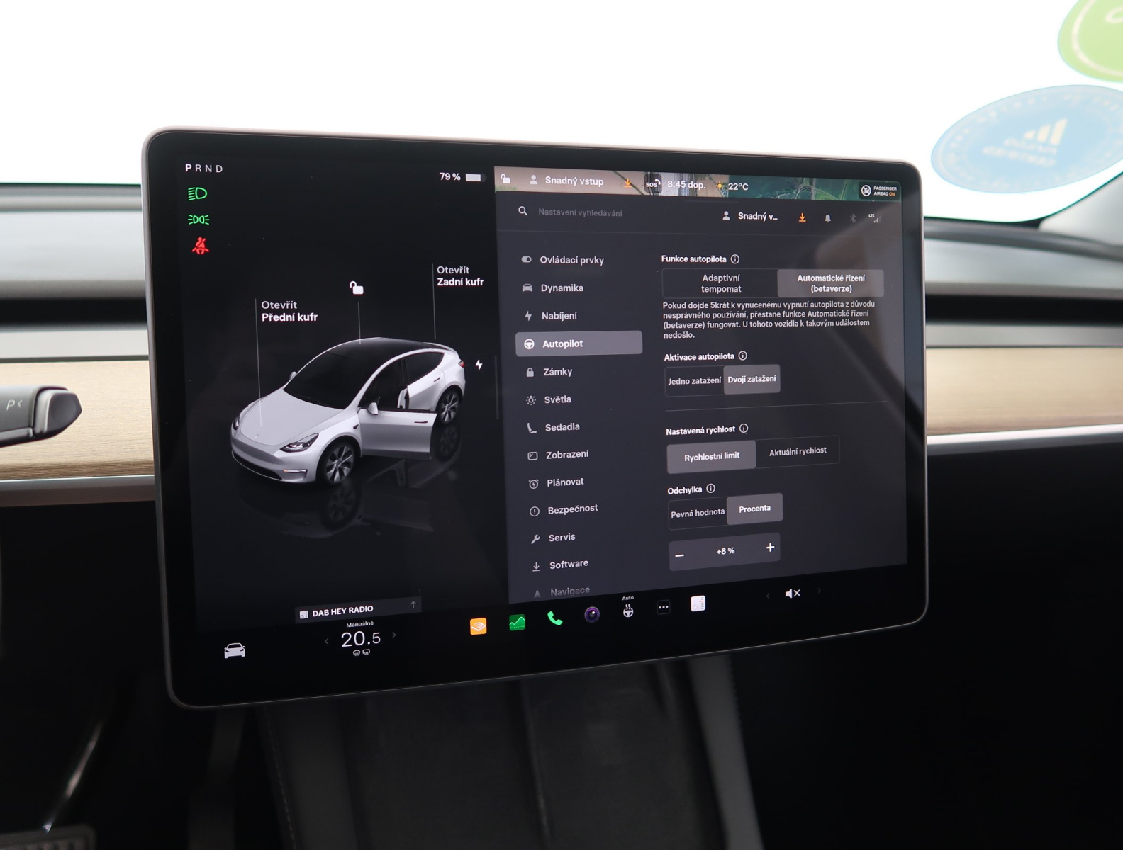 Tesla Model Y Long Range AWD – fotografie 28
