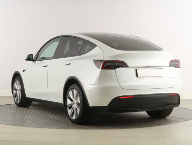 Tesla Model Y - 2023