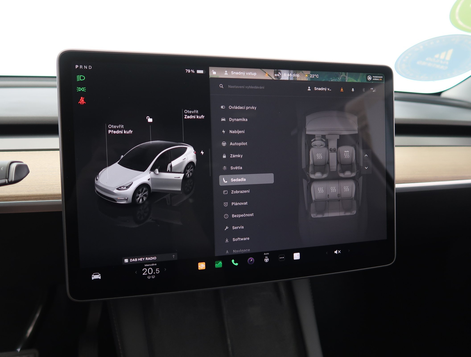 Tesla Model Y Long Range AWD – fotografie 30