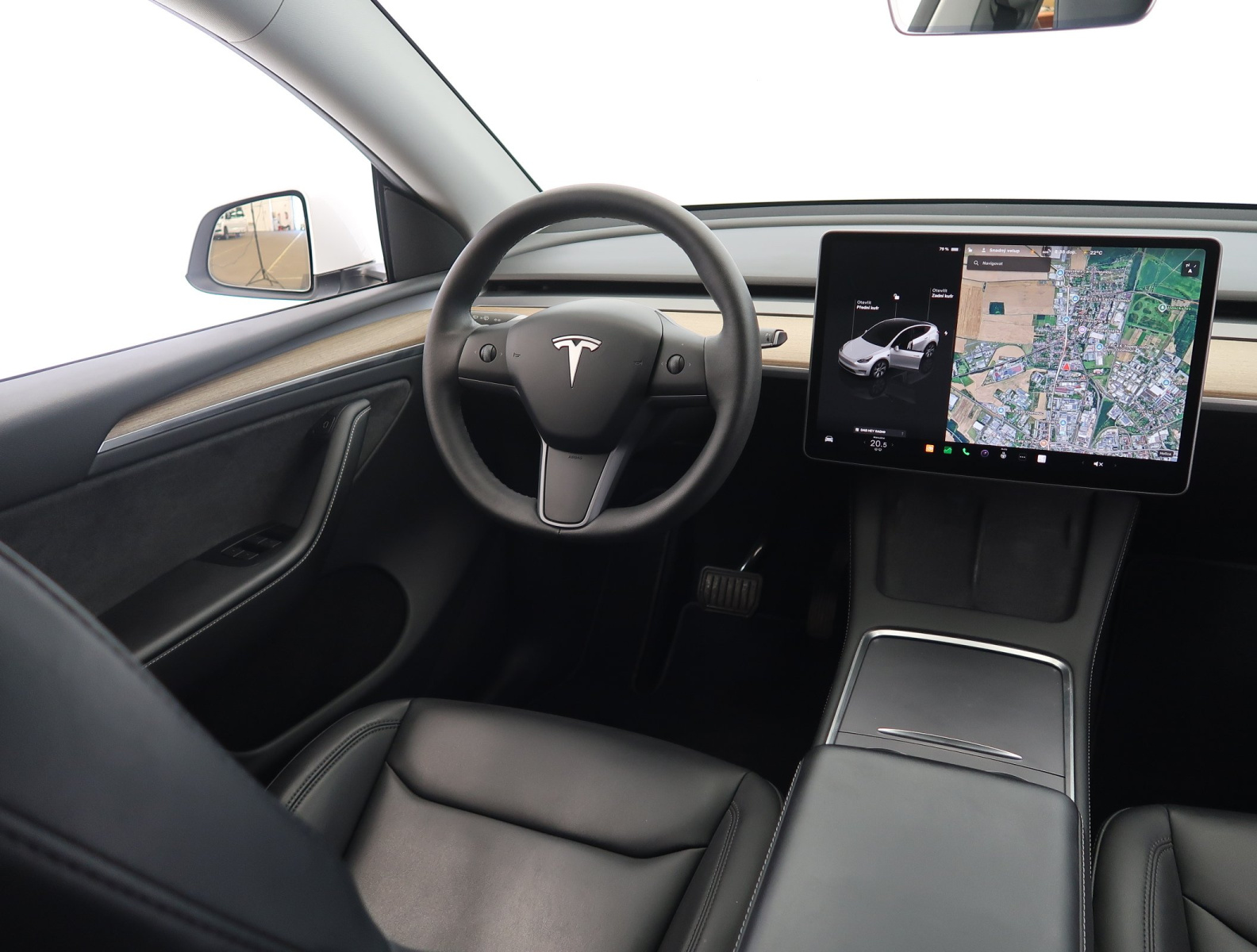 Tesla Model Y Long Range AWD – fotografie 9