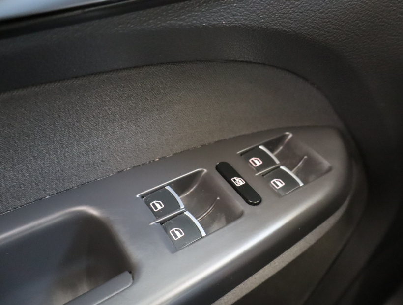 Volkswagen Touran, 2013