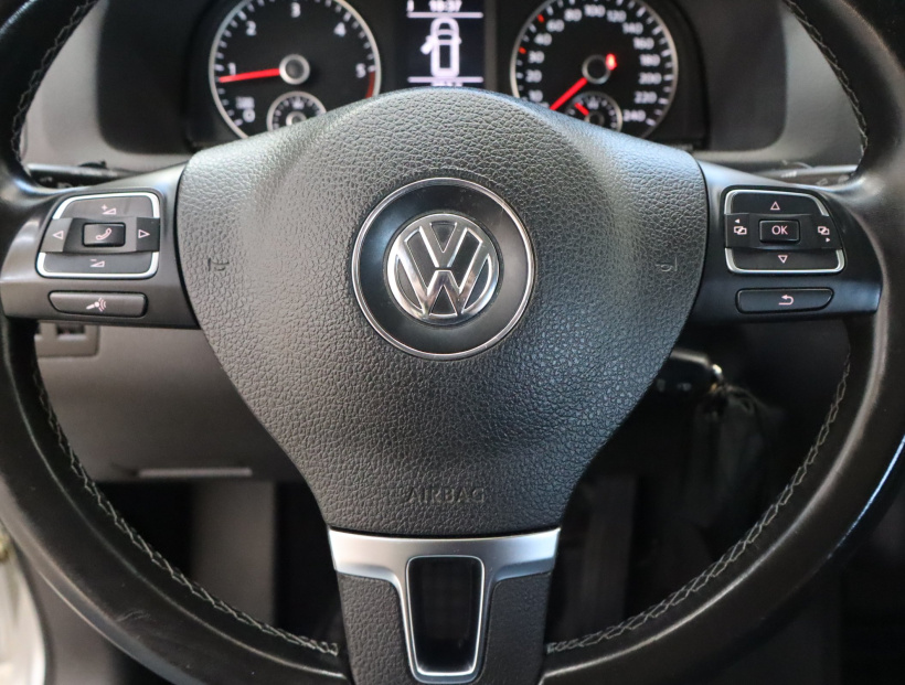 Volkswagen Touran, 2013