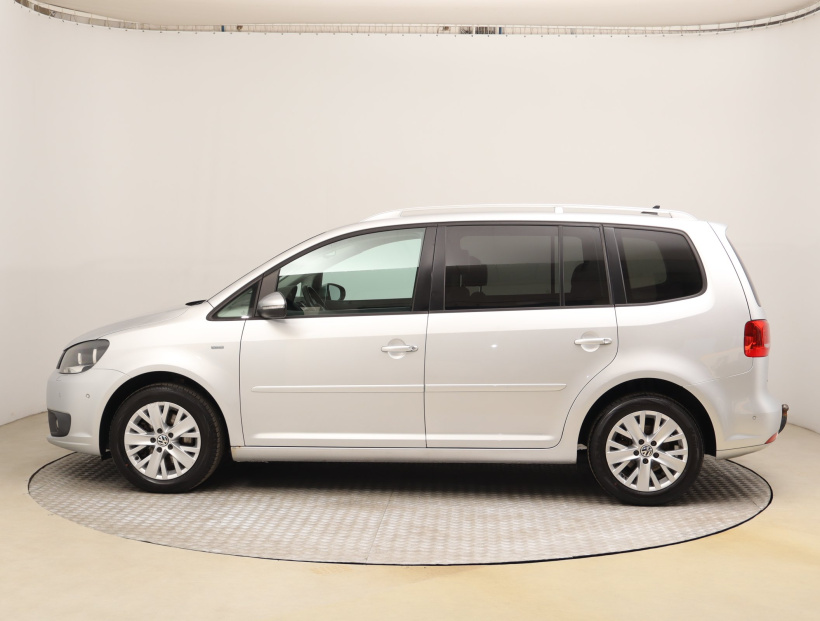 Volkswagen Touran, 2013