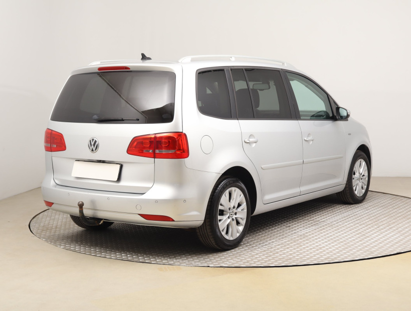 Volkswagen Touran, 2013