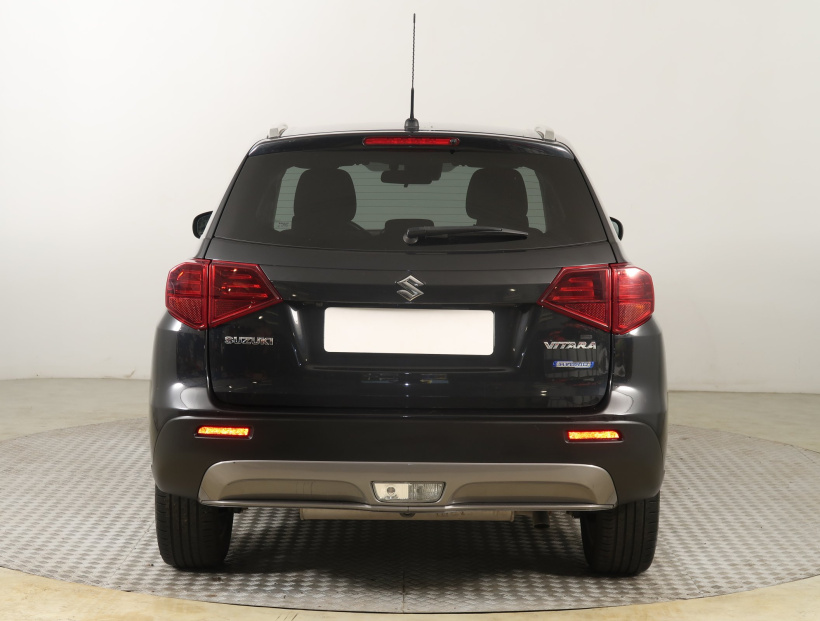 Suzuki Vitara, 2023