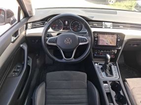 Volkswagen Passat - 2023