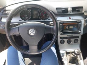 Volkswagen Passat - 2010