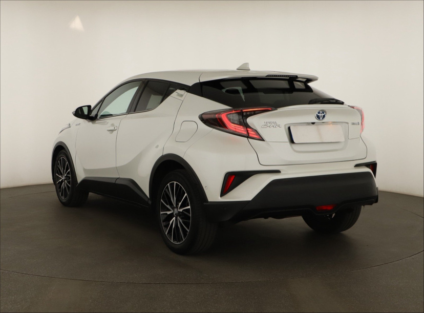 Toyota C-HR, 2019