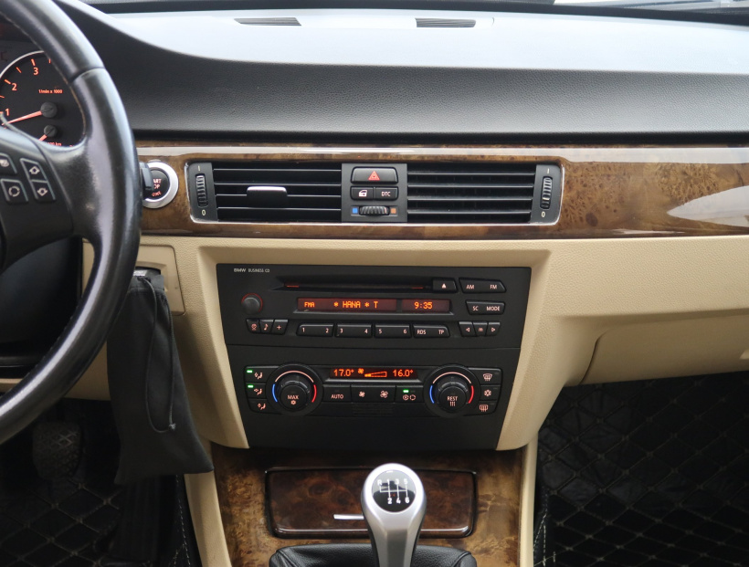 BMW 3, 2005