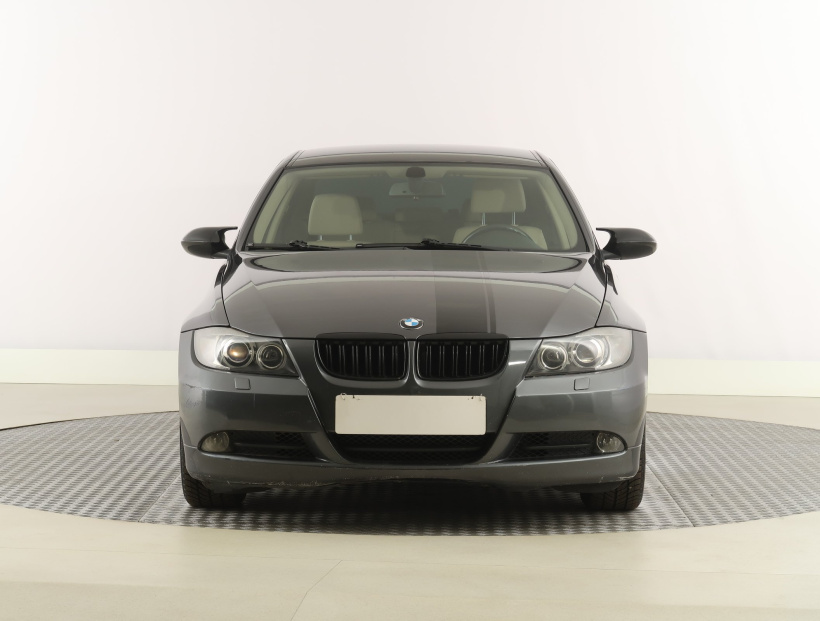 BMW 3, 2005