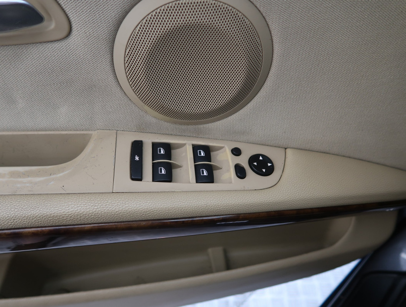 BMW 3, 2005