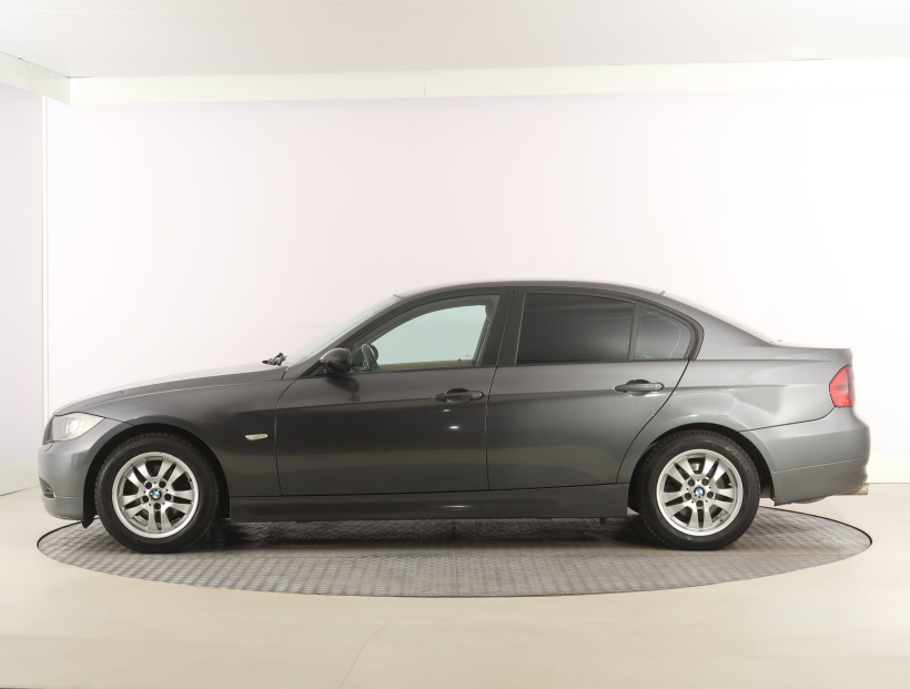 BMW 3, 2005