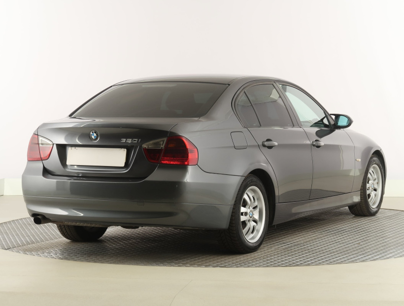 BMW 3, 2005