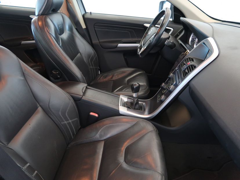 Volvo XC60, 2011