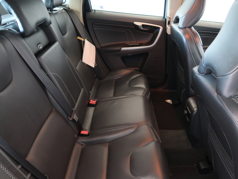 Volvo XC60, 2011