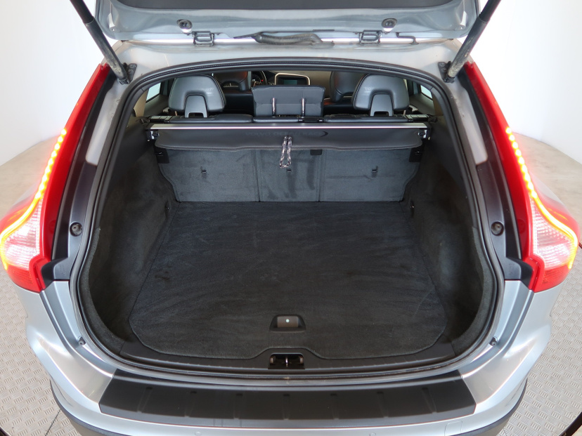 Volvo XC60, 2011