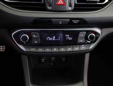 Hyundai i30 - 2023