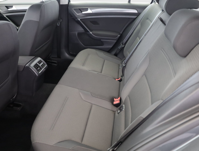 Volkswagen Golf, 2018